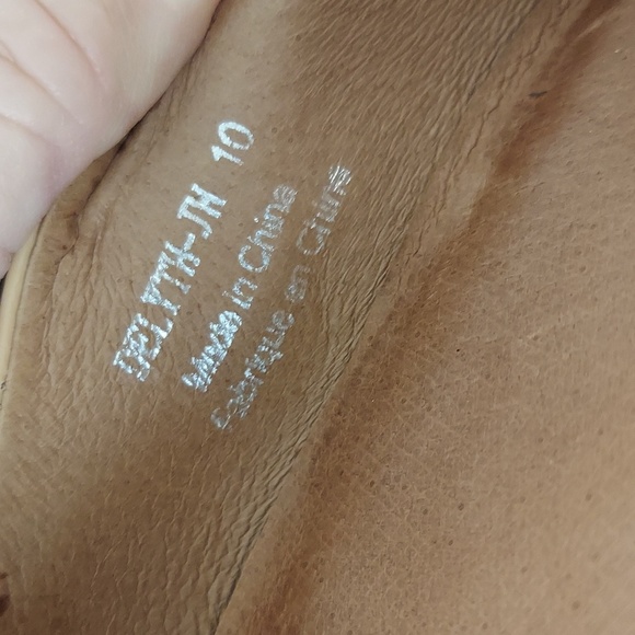 Jeffrey Campbell Delyth in light tan with silver rhinestones.  Sz 10 - Picture 11 of 11